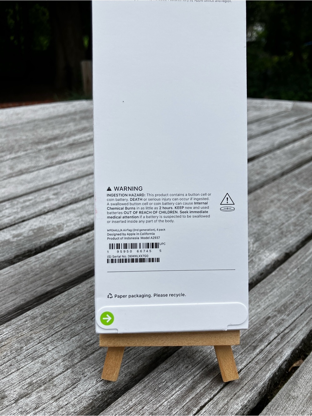Apple White AirTag 4-Pack Box with Green Pull Tab